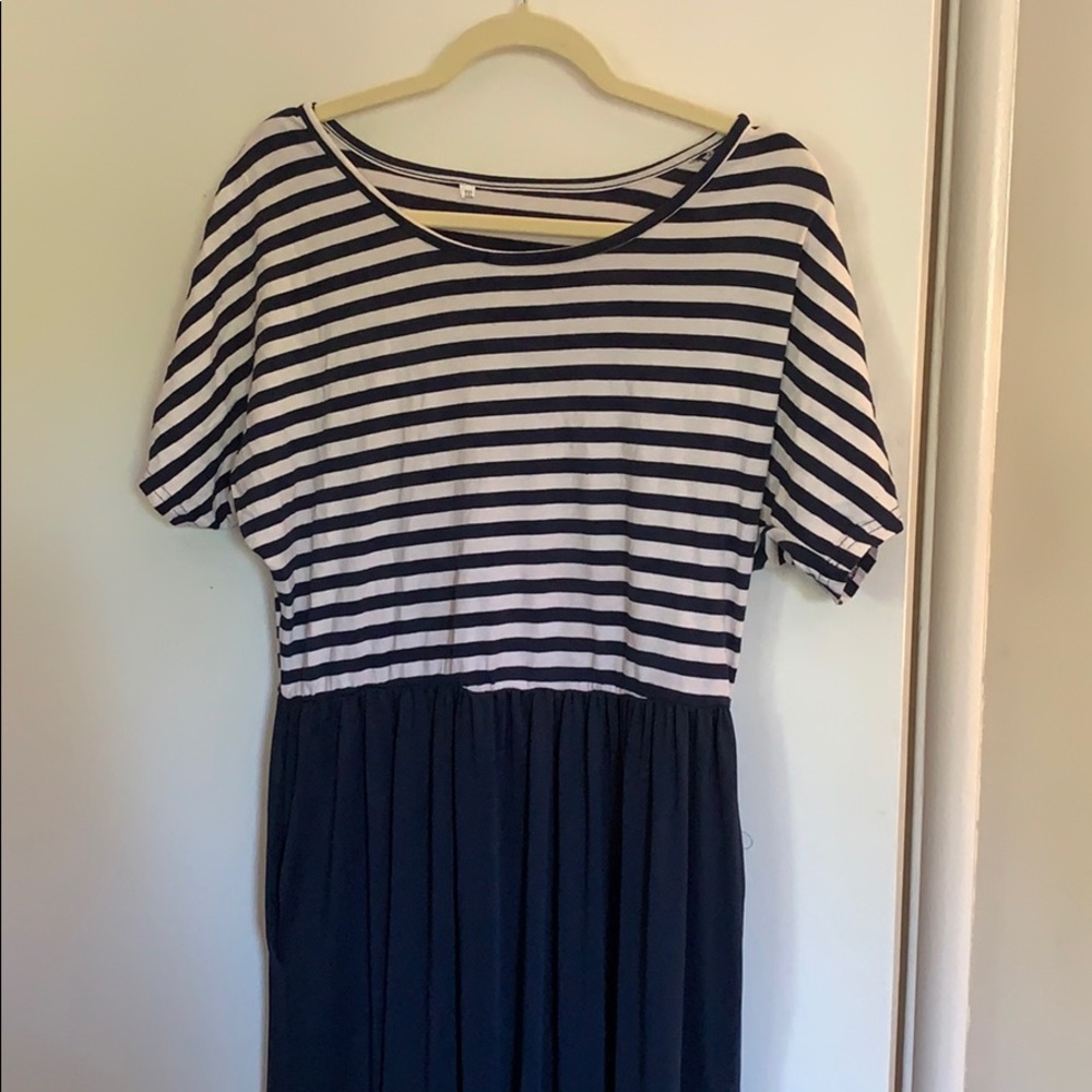Cute sundress!